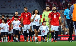 محمد صلاح ولقطة إنسانية مؤثرة قبل مباراة أنجولا